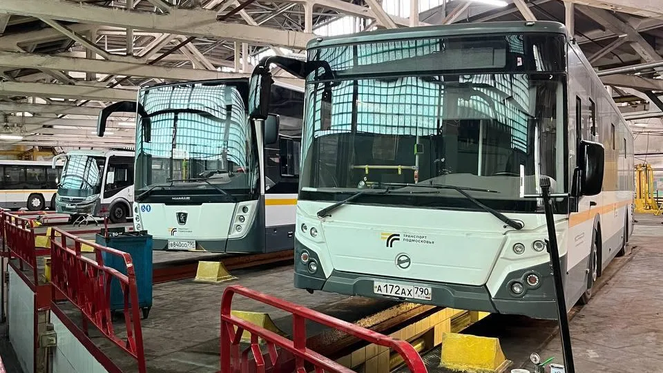 В Подмосковье подготовят автобусы Мострансавто к весенне-летнему периоду