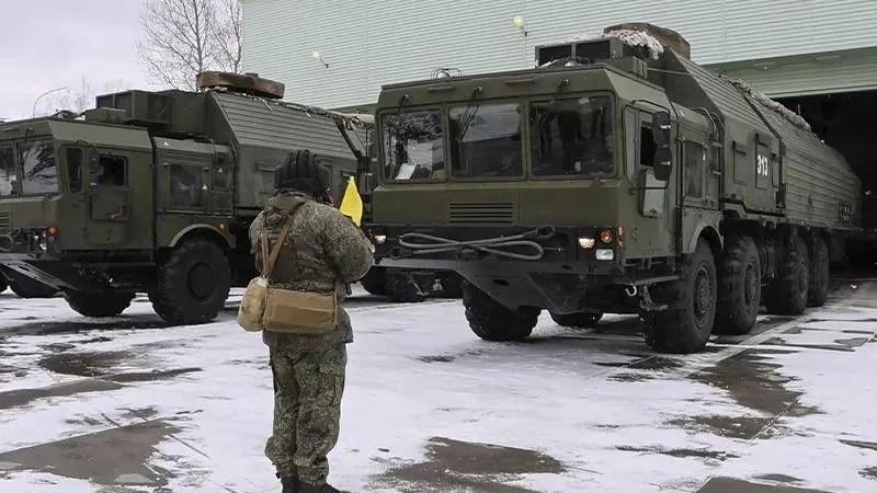 Выяснилось, что отрабатывают на учениях с ракетными комплексами, перевозящими ядерное оружие