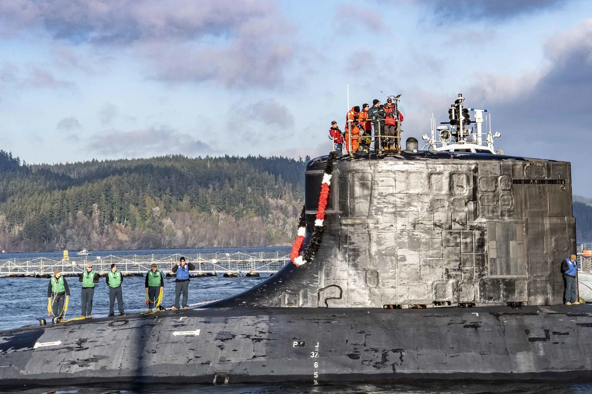 Petty Officer 2nd Class Gwendely/Keystone Press Agency