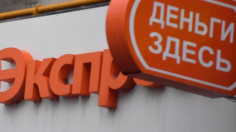 «Меня без стиралки домой не пустят»: мужчины начали брать микрозаймы на подарки к 8 марта