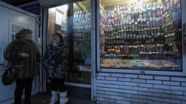 Хирург Умнов определил угрожающую женщинам выкидышами вредную привычку