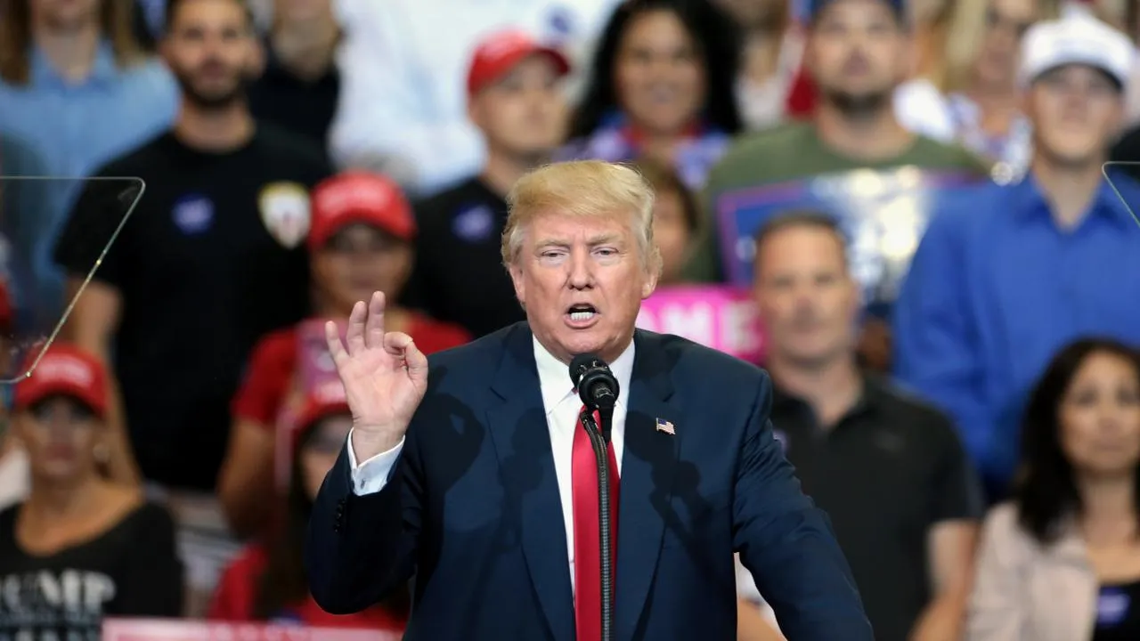 Трампу разрешили не продолжать выплаты по программам иностранной помощи