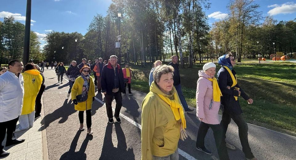 Жители 19 округов Подмосковья приняли участие в акции «10 тысяч шагов к жизни»