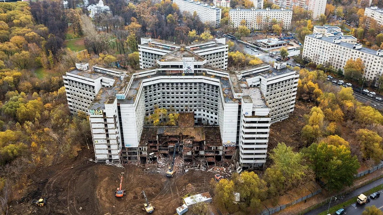 Даже фотографировать опасно: проклятые места Москвы и Подмосковья