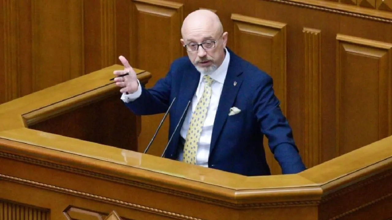 Глава Минобороны Украины Алексей Резников написал заявление об отставке
