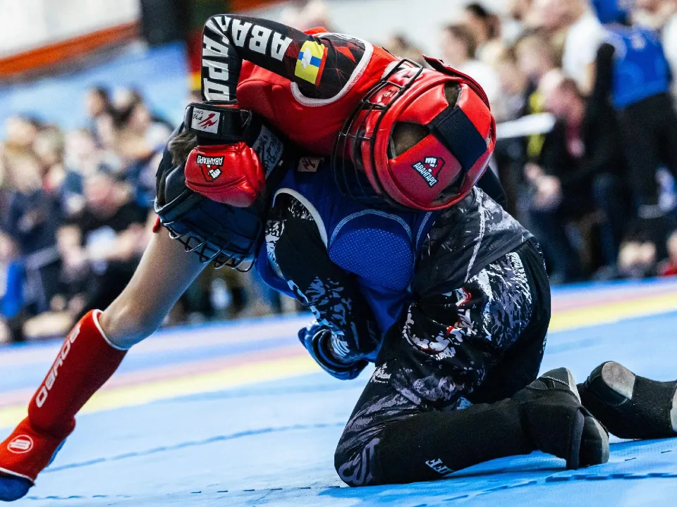 Фото: городской стадион «Авангард»