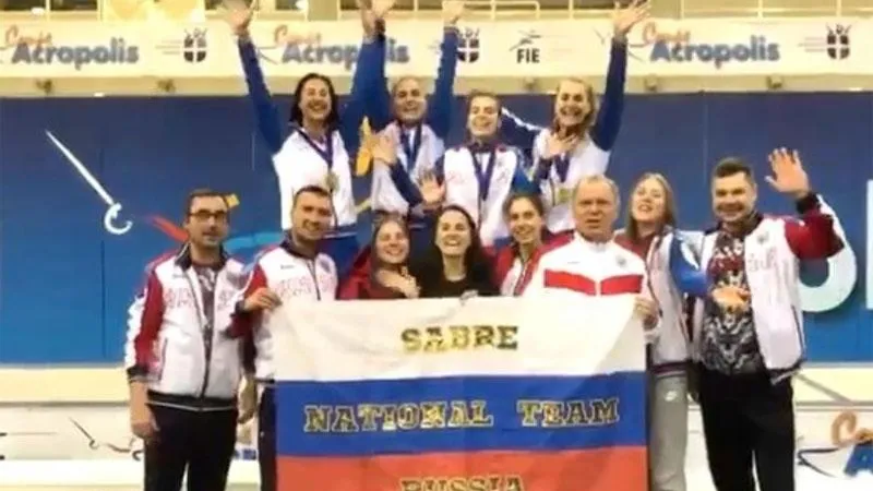 Яна Егорян и другие саблистки выиграли этап Кубка мира в Афинах