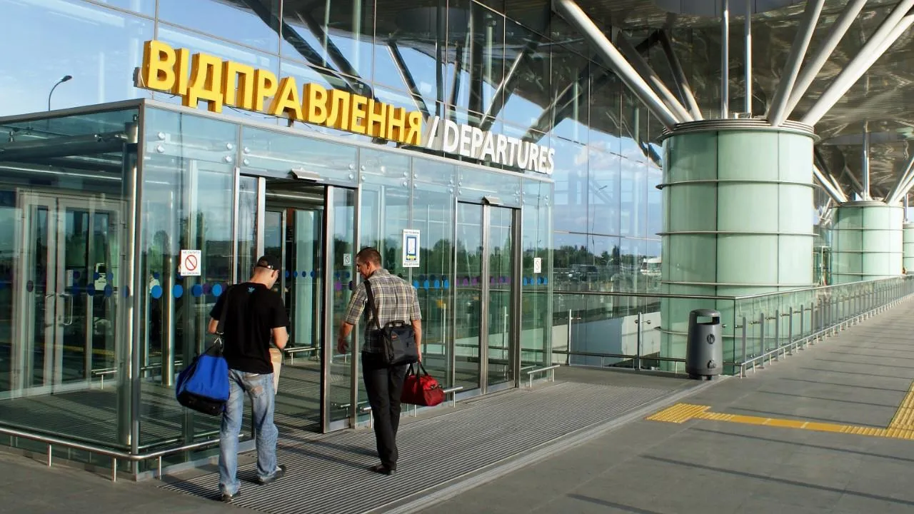 План Зеленского по открытию Борисполя вызвал волнения в обществе