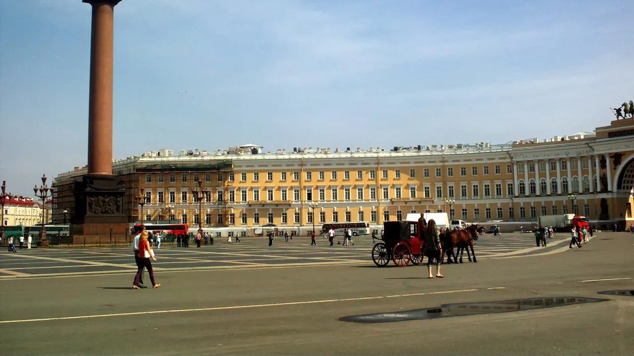 В Питере мужчина умер после укуса недоброжелателя за палец