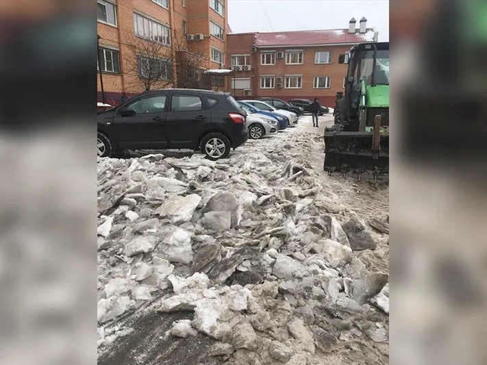 Ленивые коммунальщики из Долгопрудного испытывают терпение горожан