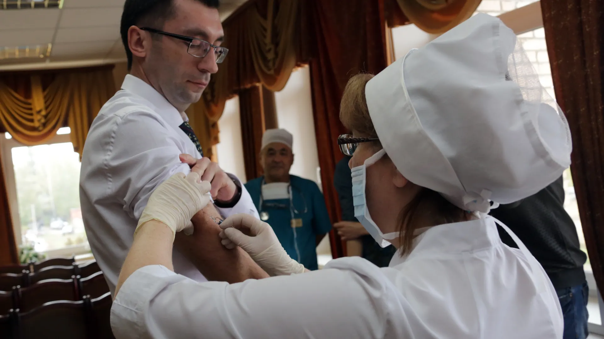 Вакцинация против гриппа в администрации Каширского района