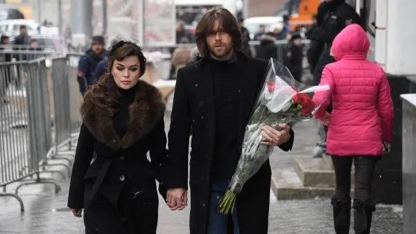 Блогер Кувшинчикова: семья Анастасии Заворотнюк нуждается в деньгах
