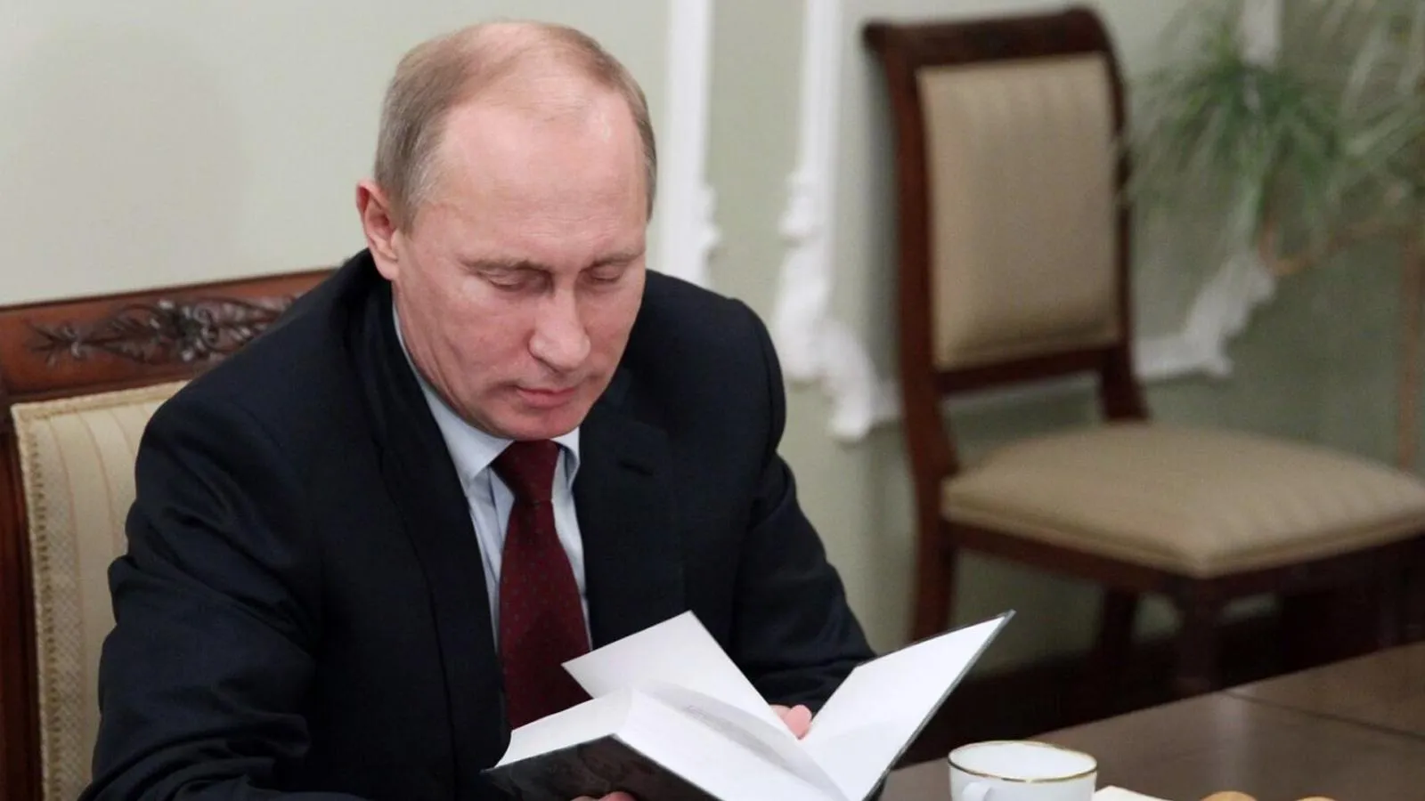 Президент России Владимир Путин. Михаил Климентьев