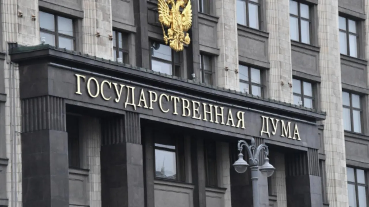 В Госдуме поддержали идею о бесплатном обучении в вузах для супругов участников СВО