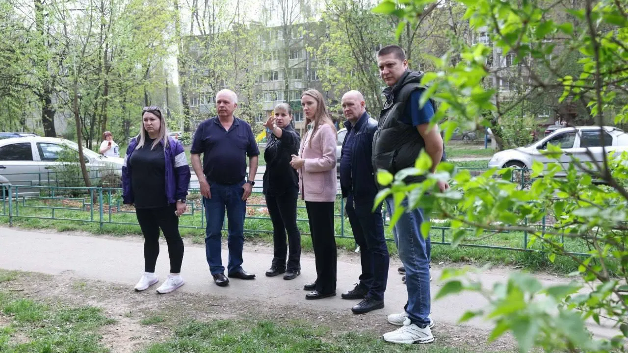 Замглавы Подольска провела обход территорий двух микрорайонов