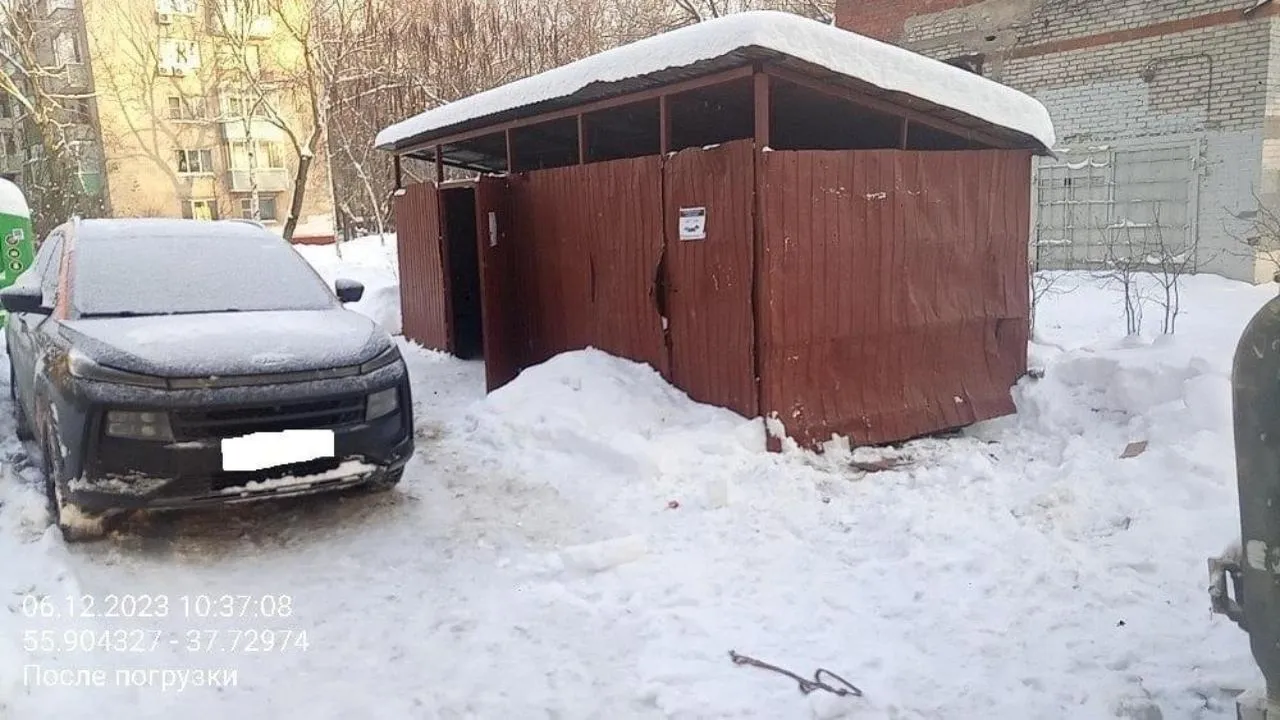 В Подмосковье через чат-бот выявили более 250 случаев запаркованности у контейнерных площадок