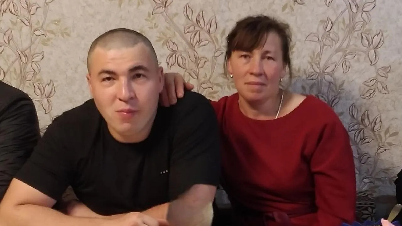 «Лишь ползу и существую»: мать погибшего бойца СВО рассказала, как воспитала героя