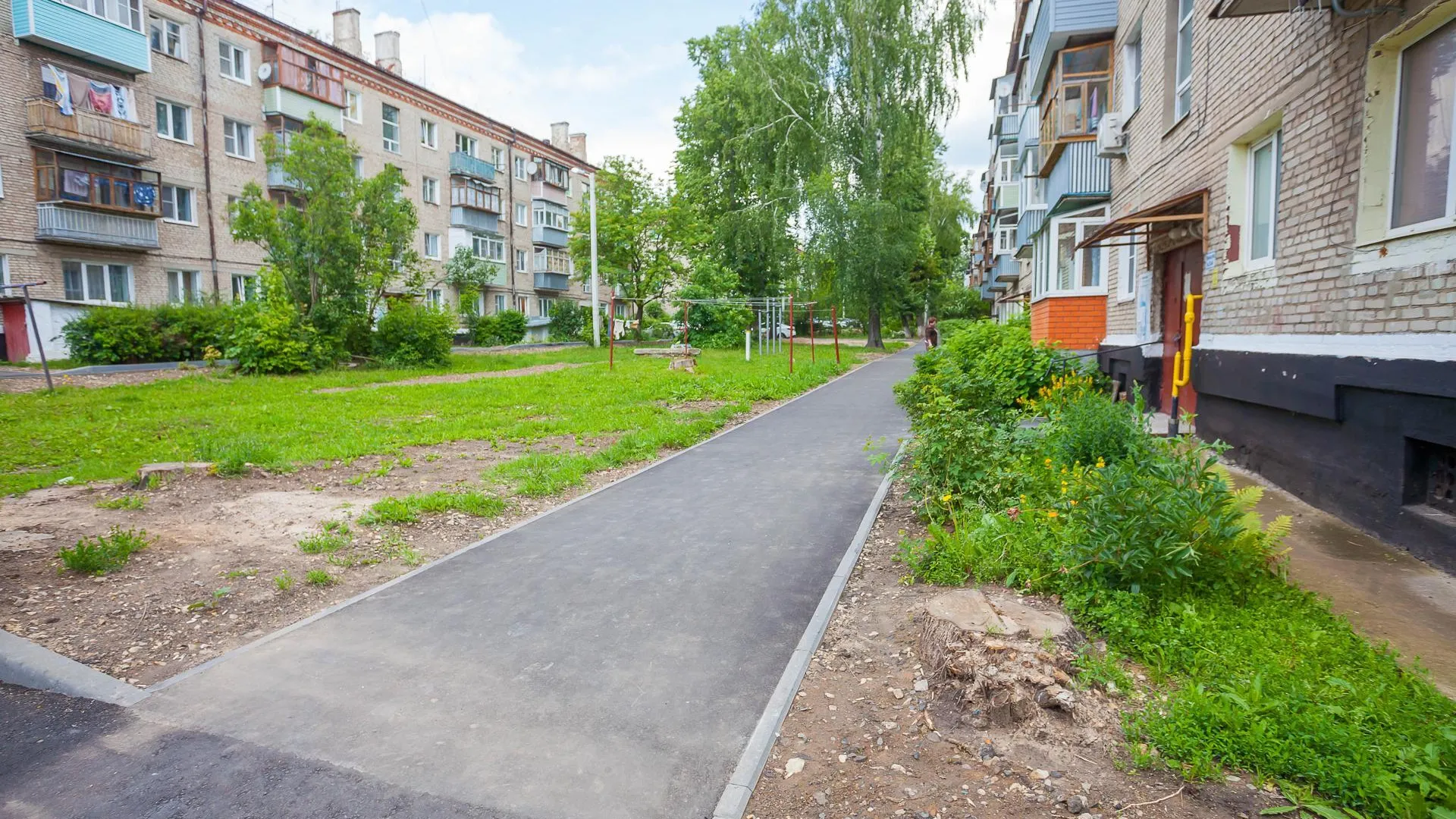 В Кашире обновили двор в микрорайоне Ожерелье