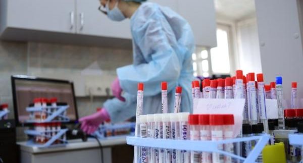 В России распространился новый заразный штамм COVID-19