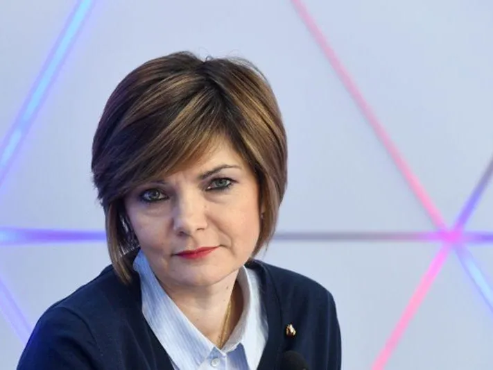 Мишонова призвала родителей быть внимательнее к детям в праздники