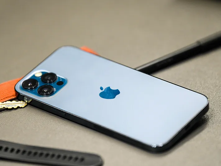В России могут появиться дешевые iPhone 13