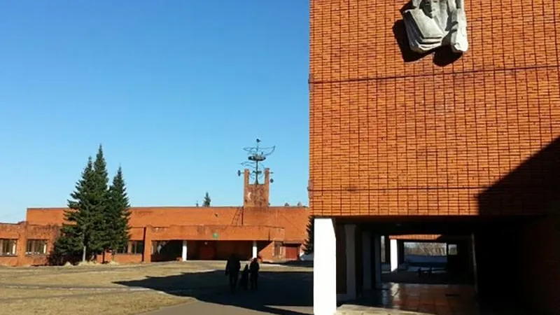 В Пущино уничтожили объект известного скульптора