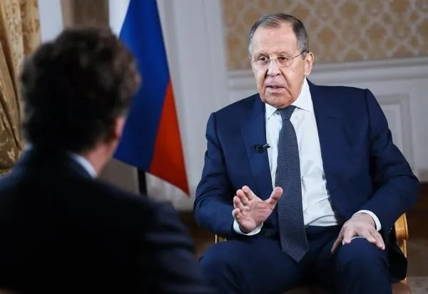 Сергей Лавров дает интервью американскому журналисту Такеру Карлсону
