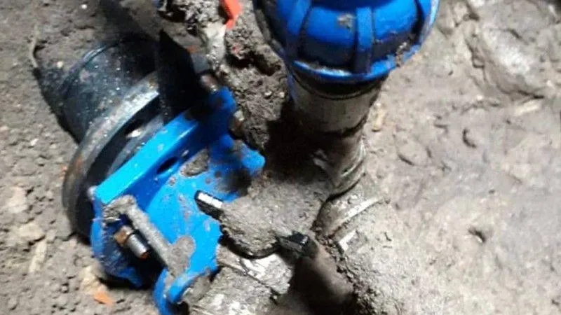 Рейды по поиску незаконных врезок в водопровод проводятся в Подмосковье