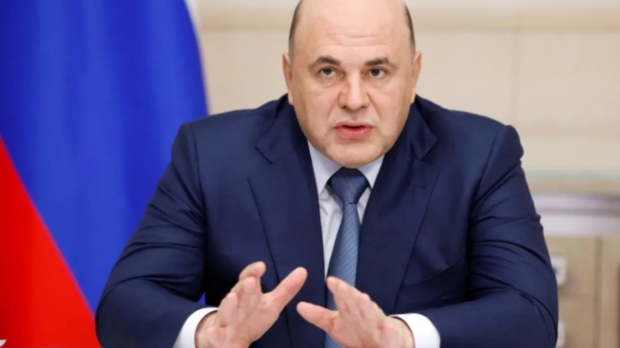 Мишустин поручил держать на контроле работу над льготами для участников СВО