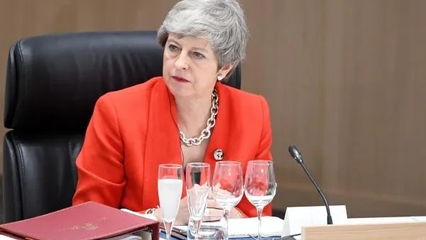 В Японии на саммите G20 супруг Терезы Мэй попал в список жен глав государств