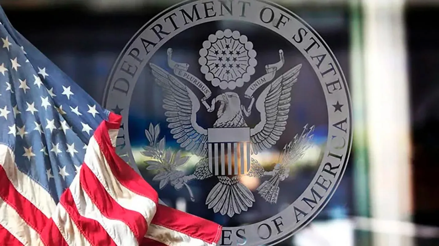 Госдеп предупредил граждан США о повышенной угрозе ракетных атак на Украине