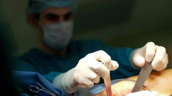 Пациента со смертельно опасным заболеванием легких спасли врачи в Клину