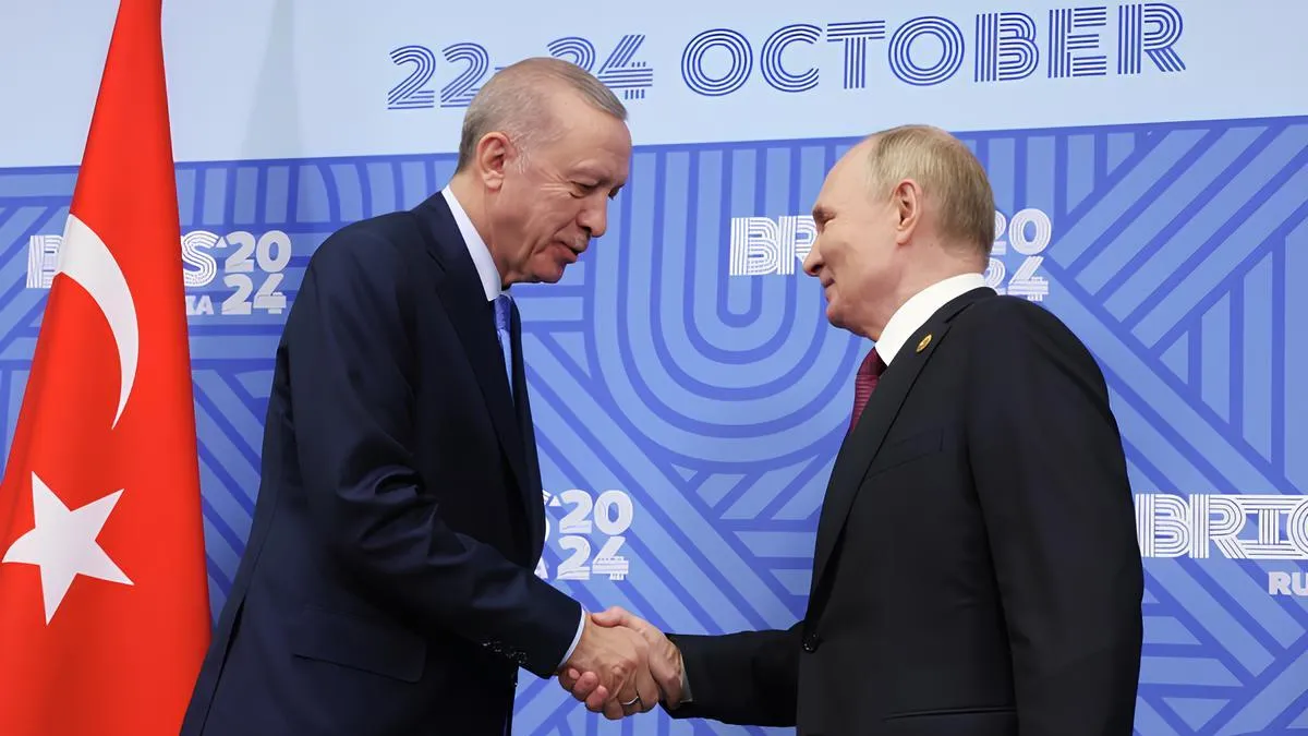 Владимир Путин и Реджеп Тайип Эрдоган во время встречи в рамках XVI саммита БРИКС в Казани