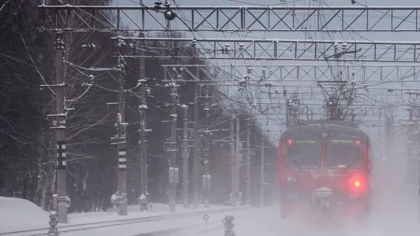 Электричка «Москва - Волоколамск» задерживается из-за больного пассажира