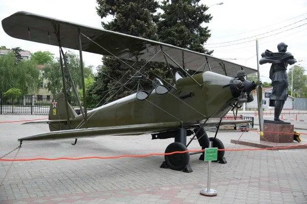 Макет По-2нлб