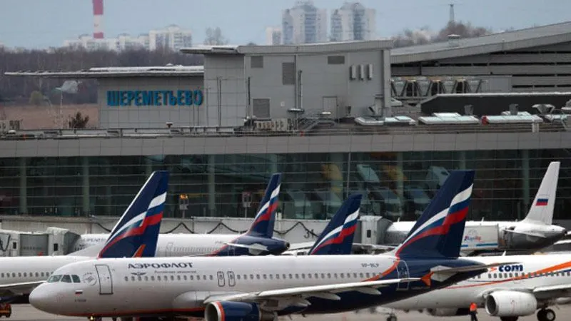 Из-за погодных условий в столичных аэропортах отменены 25 авиарейсов