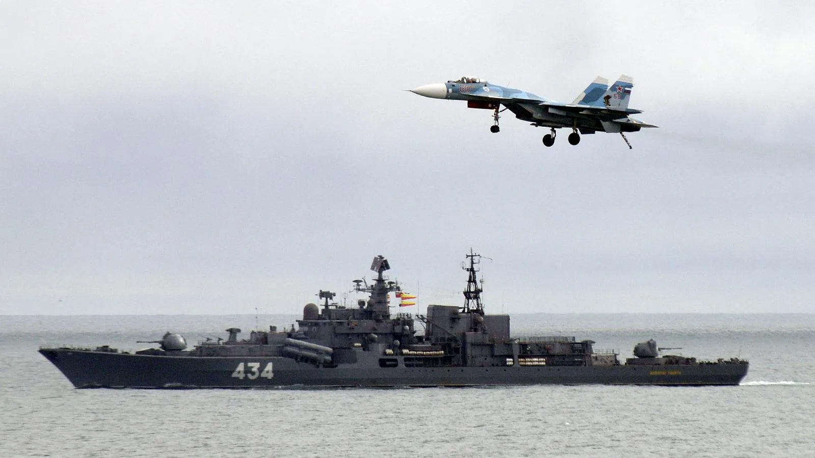 Авианосец «Адмирал Кузнецов» на военных учениях в Северном море. Komsomolskaya Pravda
