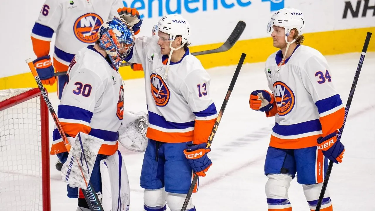 Сорокин и Василевский сыграли на ноль в НХЛ