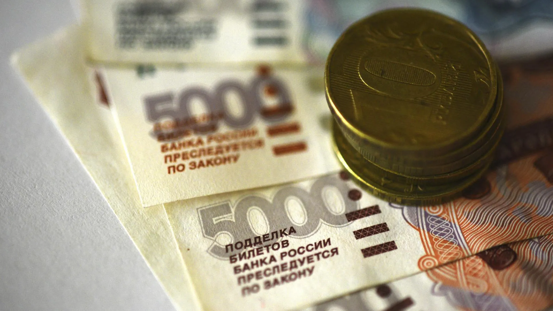 С жителей Крыма судебными приставами взысканы алименты на сумму почти 570 млн руб. за девять месяцев