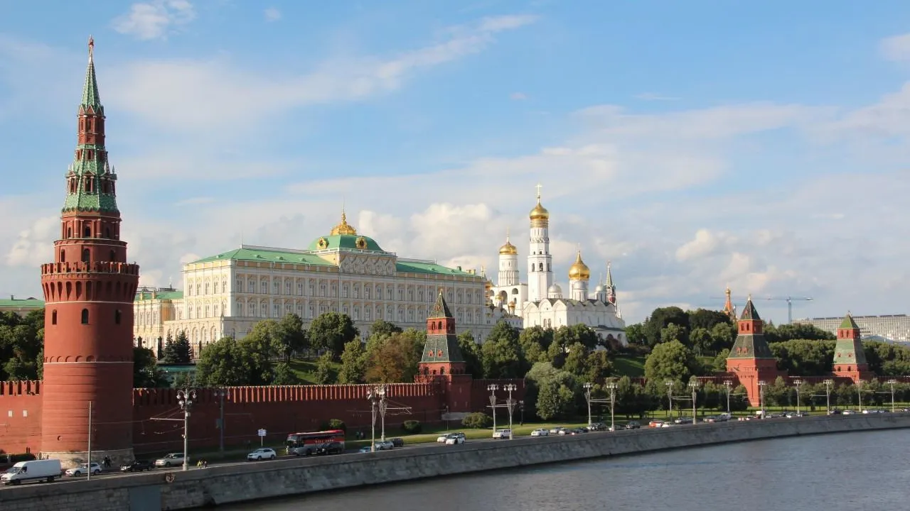 Анонс саммита и обсуждение партнерства: в Кремле начались переговоры Путина и султана Омана