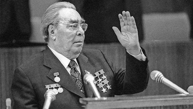 Появилось мнение, что Брежнев должен был уйти в отставку раньше срока