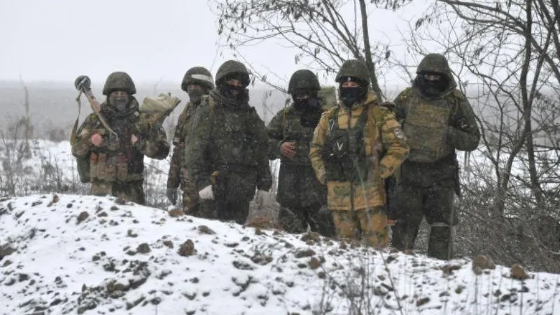 Пленный украинец вступил в добровольческую российскую часть вместе со своим отцом