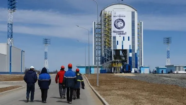 СМИ назвали причины отмены первого старта на «Восточном»