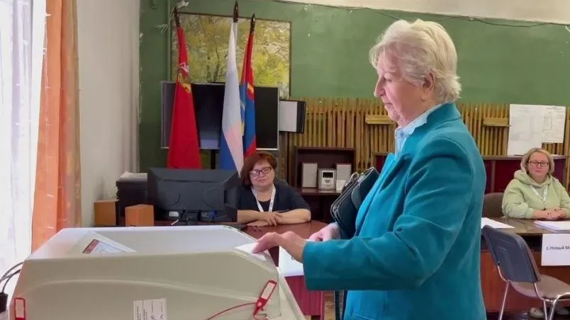 Голосование на участке в Новом Милете. Фото: Илья Попов