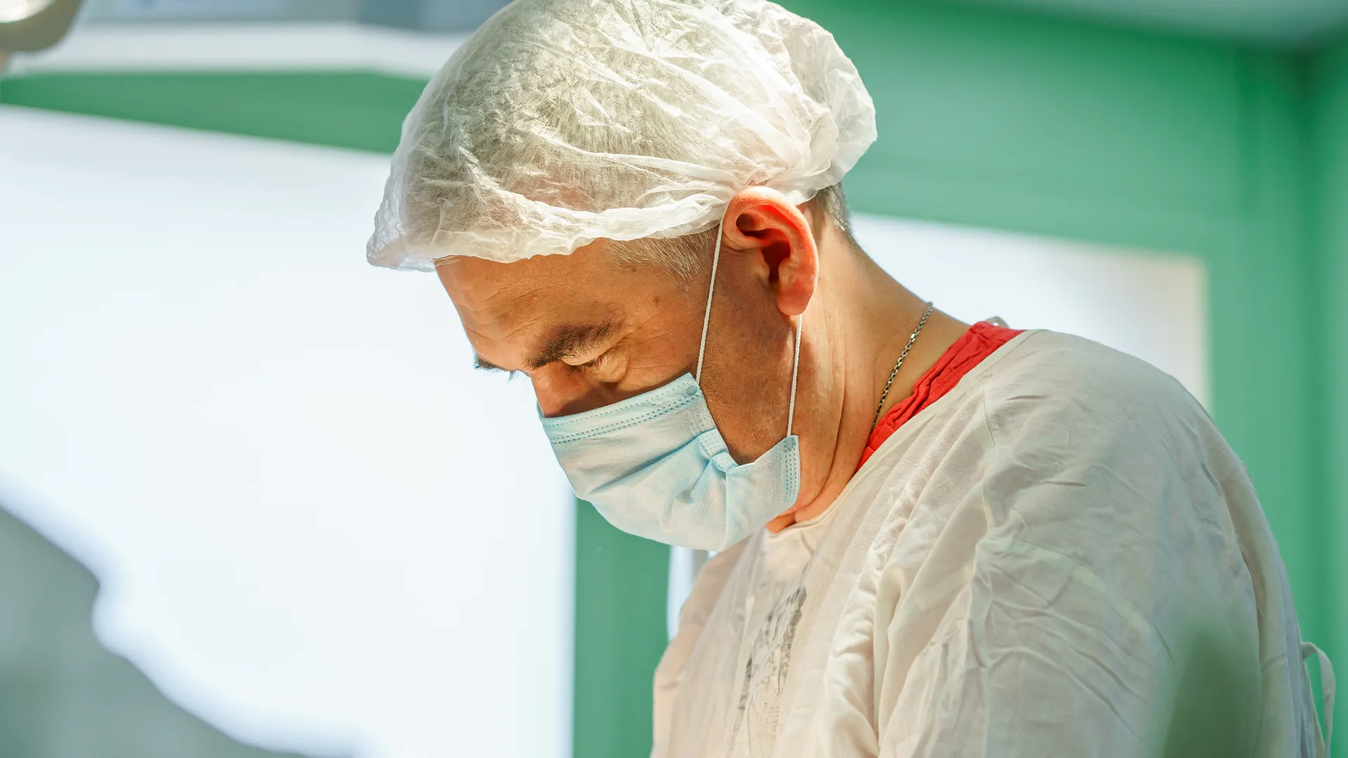 Онколог объяснил, откуда берутся траты при лечении по ОМС