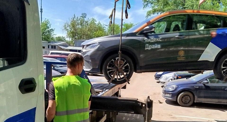 За неделю в Подмосковье эвакуировали около 4 тыс машин за нарушение парковки