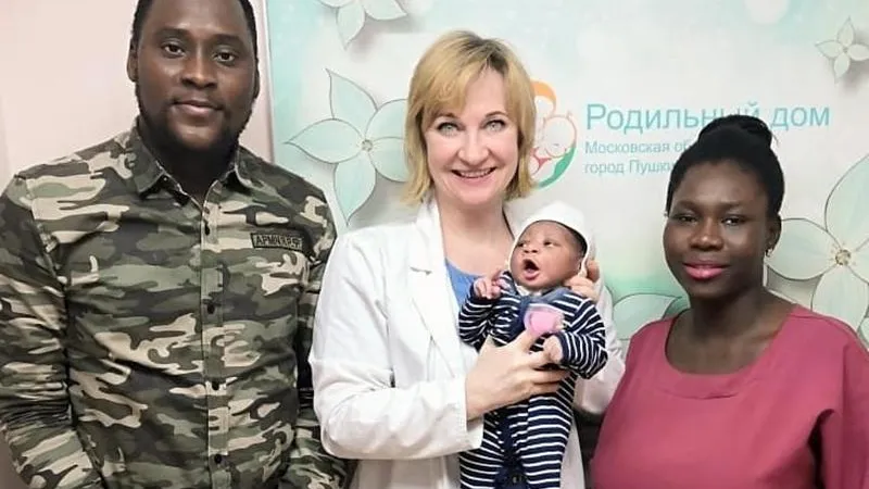 Роды на французском языке через онлайн-переводчик приняли медики в Пушкино
