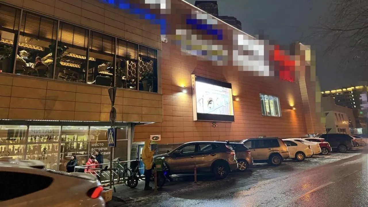 С контейнерных площадок у ТЦ Подмосковья вывезли 10,4 тыс. кубометров мусора на праздниках