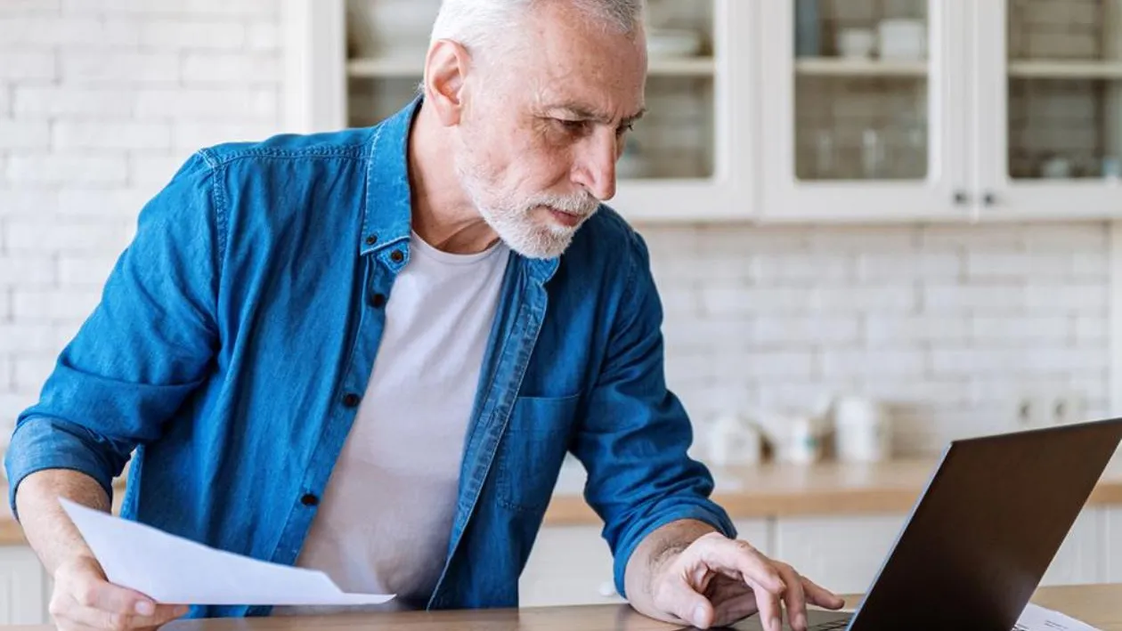 istockphoto.com/brizmaker