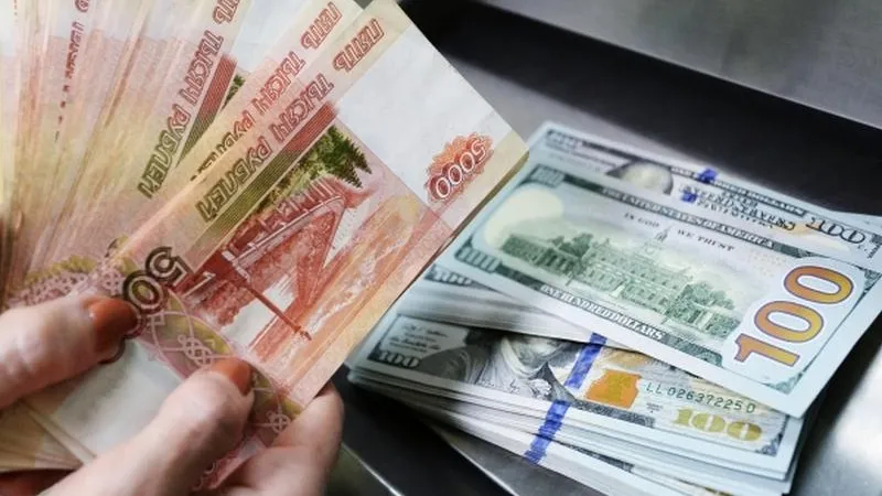 Власти решили контролировать крупные расходы россиян